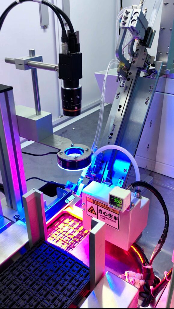 automatically transfer tube to tray packaging machine