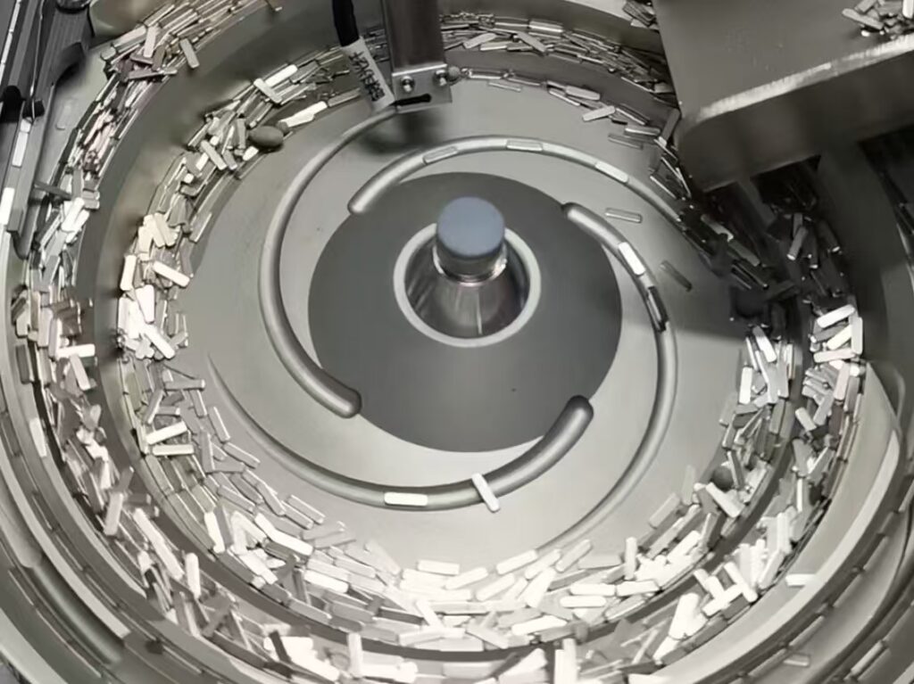 feeding parts using vibration bowl feeder